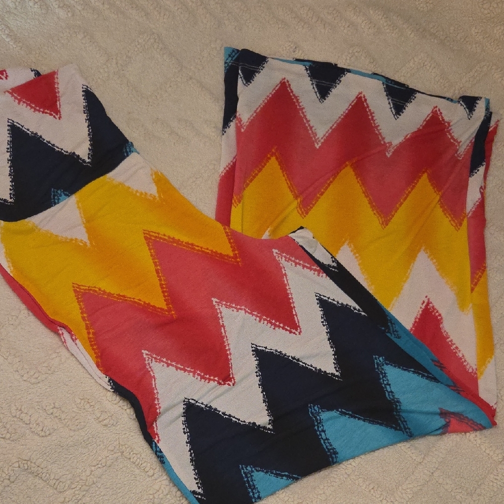 PINK COCONUT Multicolor Chevron Wide Leg Pants